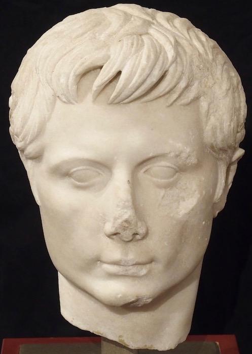 Sculpture antique d'Octave-Auguste. Créée vers 36-35 avant notre ère.