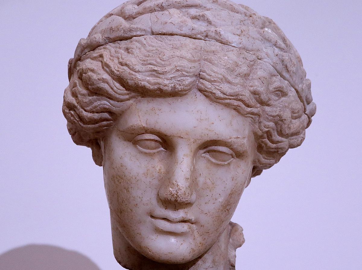 Apollon laure Musee archeologiue de vaison la Romaine ©AA