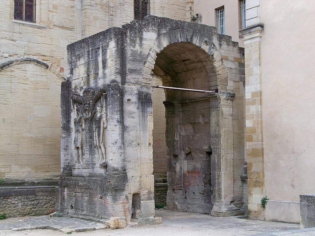 carpentras-arc-romain